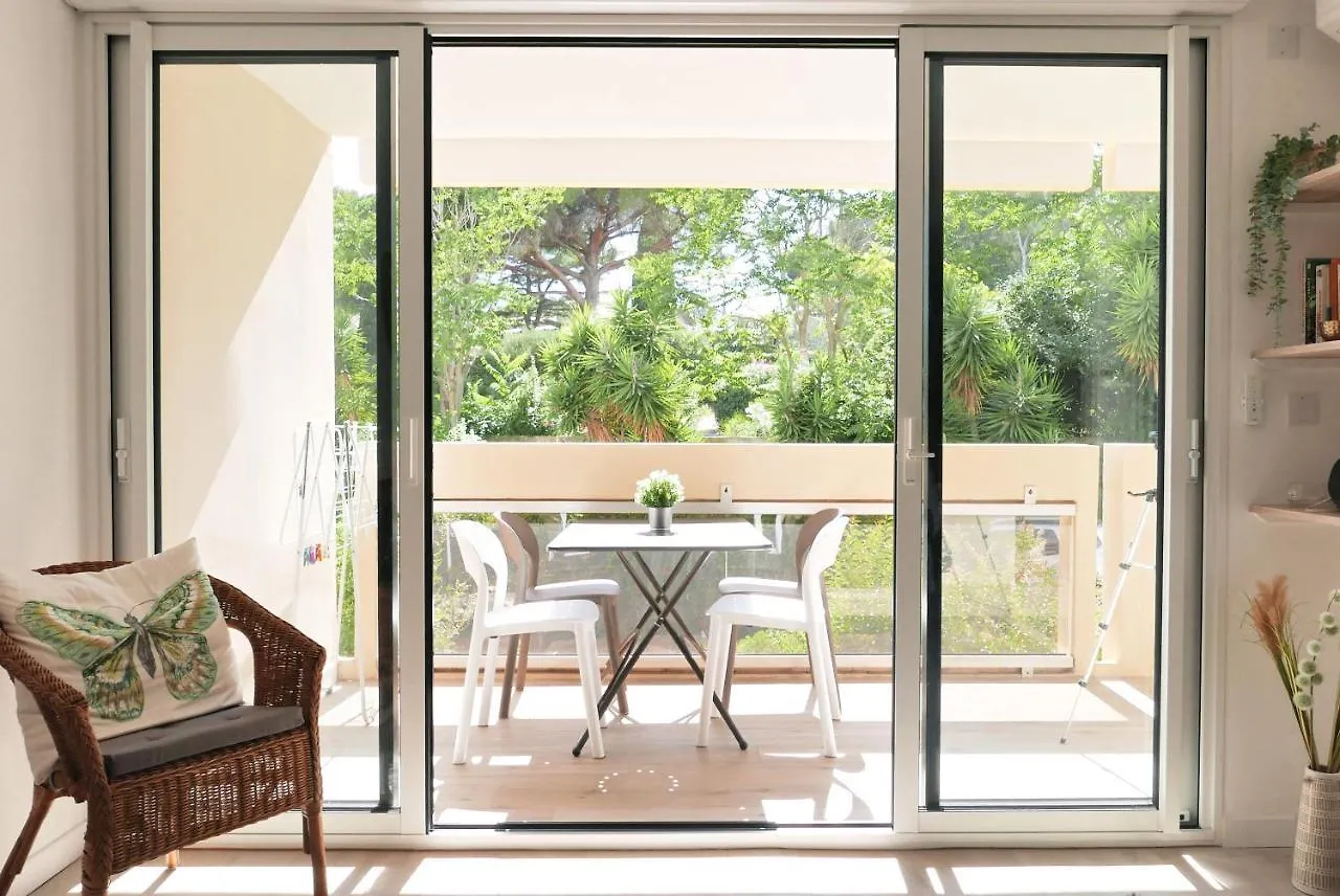 Apartment Bandol Azur - 2 Chambres, Balcon, Bord De Mer, Wifi, Climatise Et Parking Prive France
