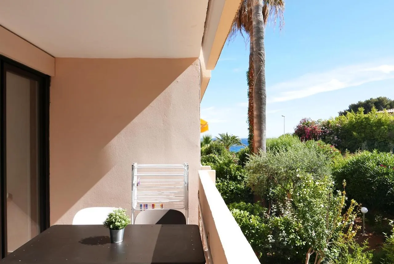 Bandol Azur - 2 Chambres, Balcon, Bord De Mer, Wifi, Climatise Et Parking Prive