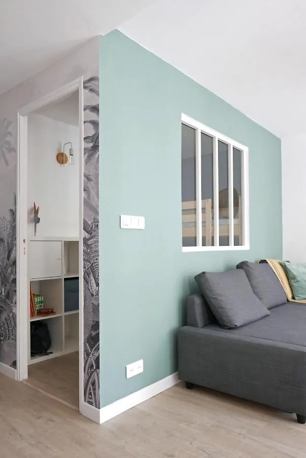 Bandol Azur - 2 Chambres, Balcon, Bord De Mer, Wifi, Climatise Et Parking Prive France