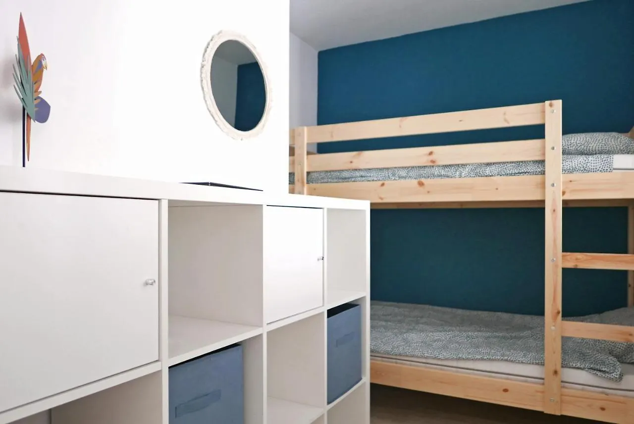 Apartment Bandol Azur - 2 Chambres, Balcon, Bord De Mer, Wifi, Climatise Et Parking Prive France